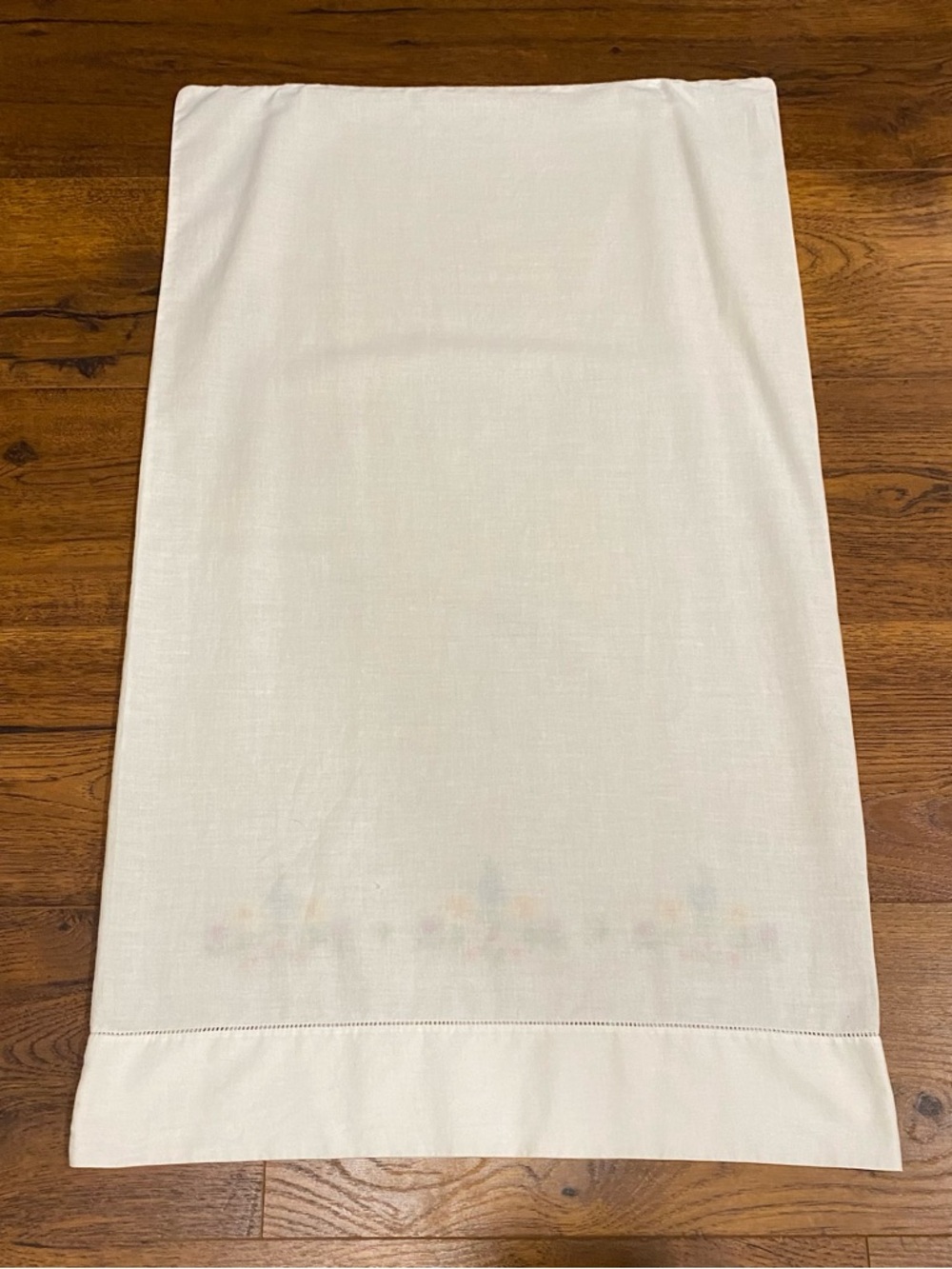 Vintage White Cottagecore Pillowcase with Embroidered Pastel Daisies - Picture 5 of 7